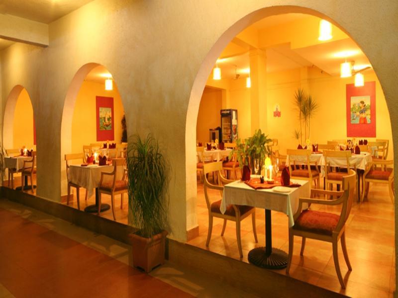 Lambana Resort Calangute Exterior photo