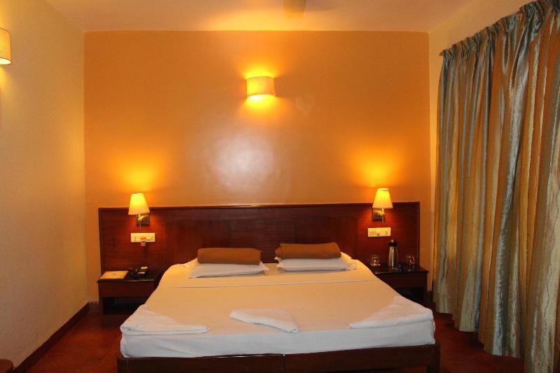 Lambana Resort Calangute Exterior photo